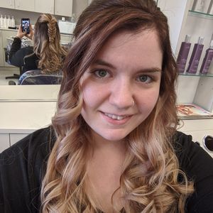 Meet your Posher, Tiffany